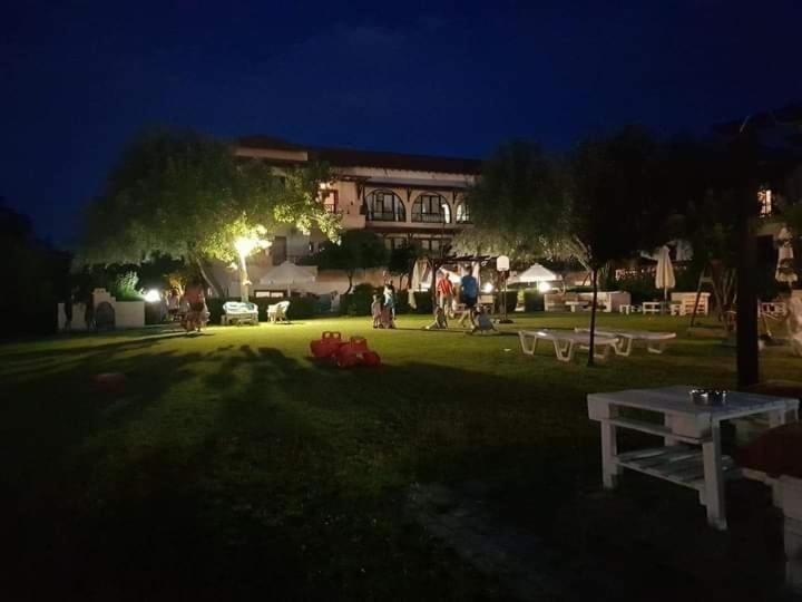 Hotel Papanikolaou Ierissos Exterior photo