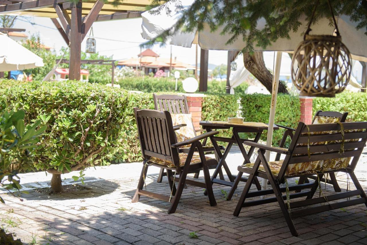 Hotel Papanikolaou Ierissos Exterior photo